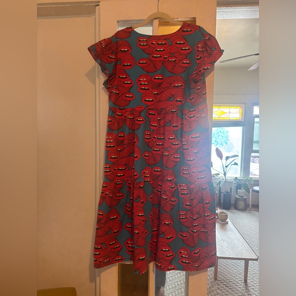 Nooworks Frida Dress with Red Lips Design